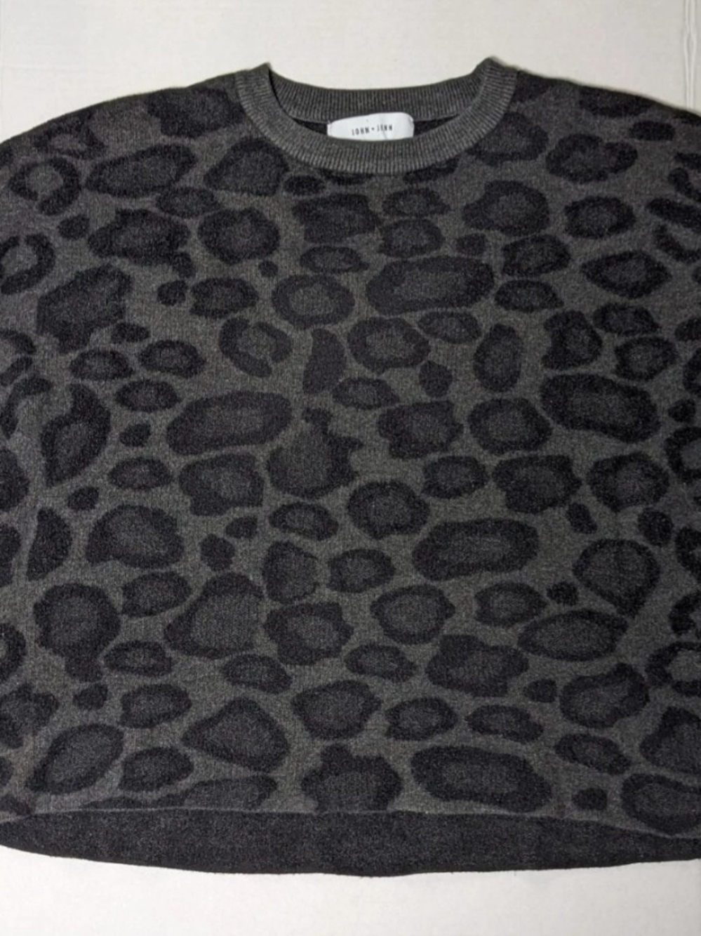John + Jenn Women's Charcoal Gray Leopard Crewneck Sweater